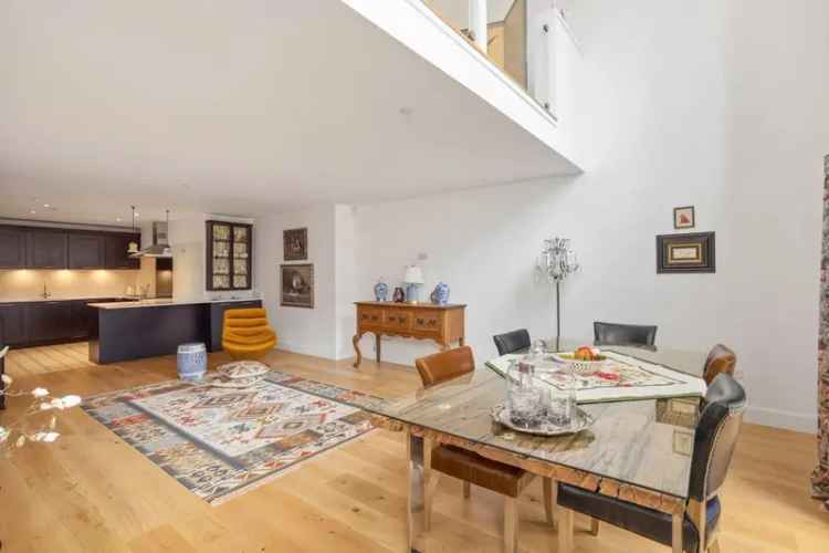 6 Bedroom Townhouse for Sale in Edinburgh