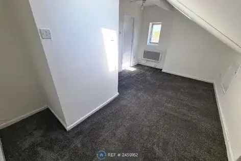 1 Room Studio Flat Manchester 32m² 2nd Floor