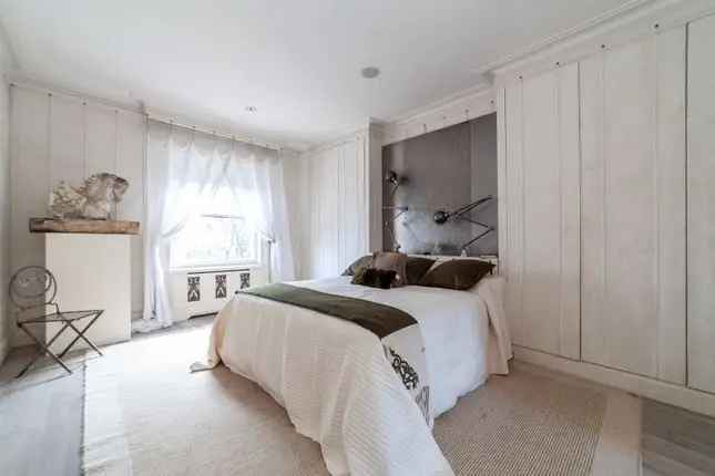 Detached house to rent in Langford Place, St John's Wood NW8