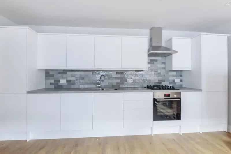 Surrey Quays Luxury 2 Bed 2 Bath Apartment For Rent