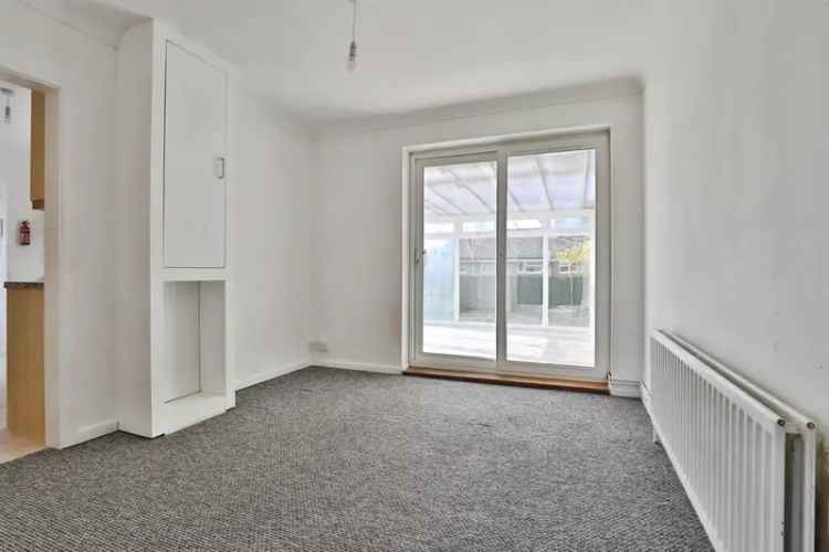 Spacious 4-Bedroom Semi-Detached Home No Forward Chain