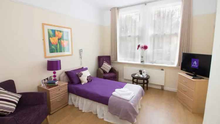 Halcyon Court Care Home in Headingley Leeds Dementia Residential Respite Care