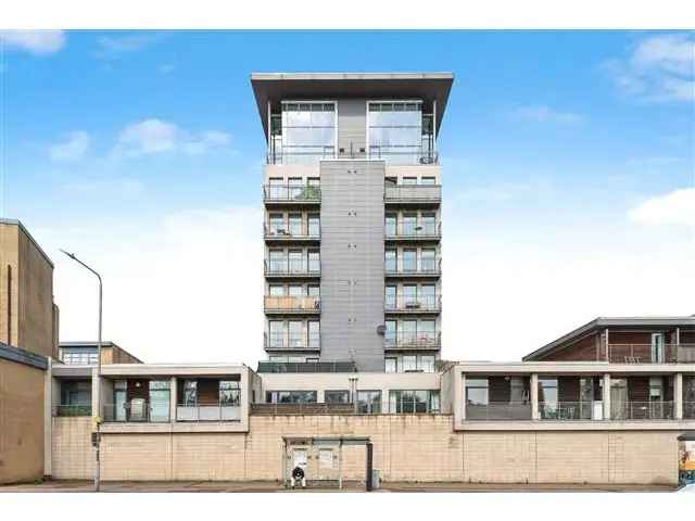 3 Bedroom Flat for Sale in Pollokshields Glasgow