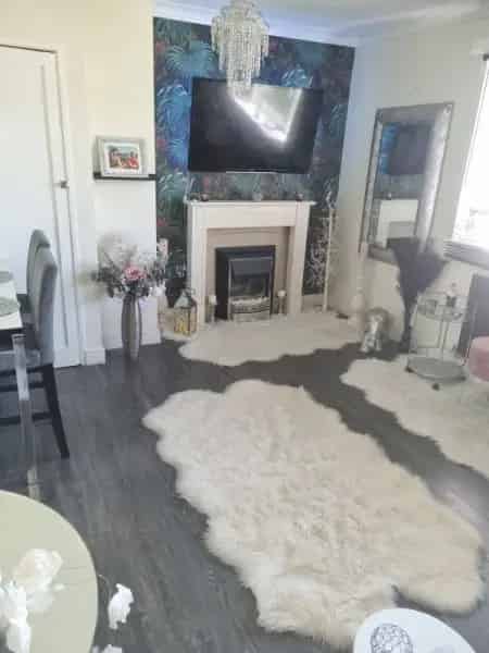 Large 3 Bed Home 4th Downstairs Bedroom Big Gardens 2 Outhouses