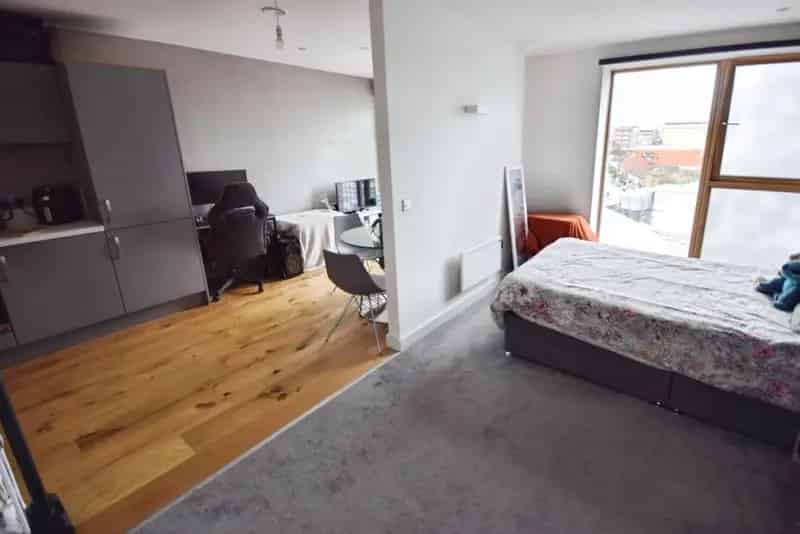 1 Bedroom Flat To Rent Available 2025