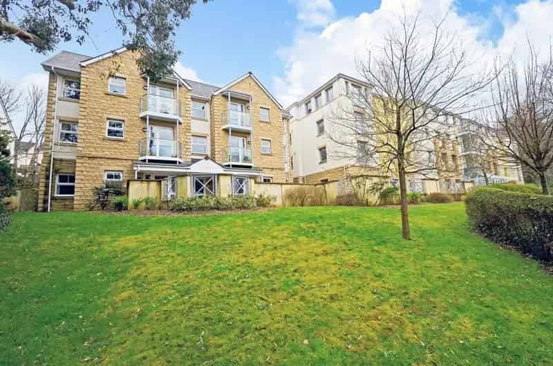 1 Bedroom Apartment for Sale