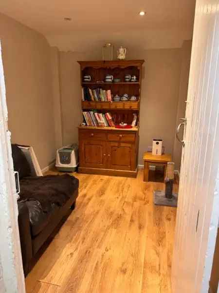 House For Rent in Waverley, England