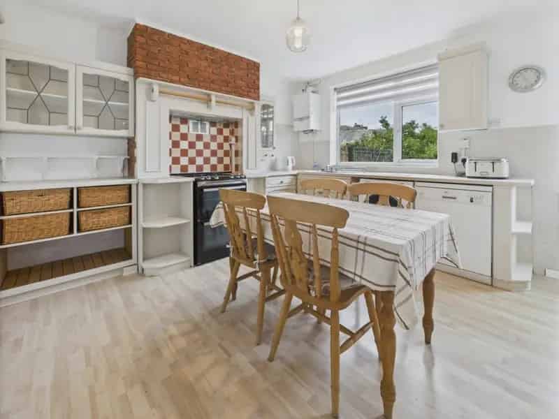 2 Bedroom House For Sale Near Town Center