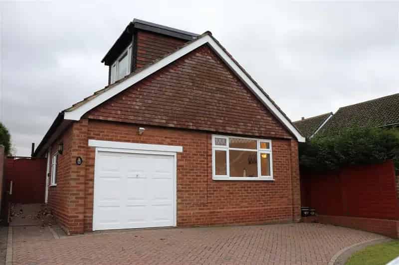 3 Bedroom Detached Bungalow For Sale