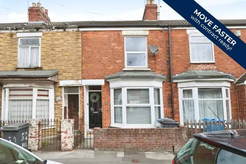 2 bedroom terraced house for sale
