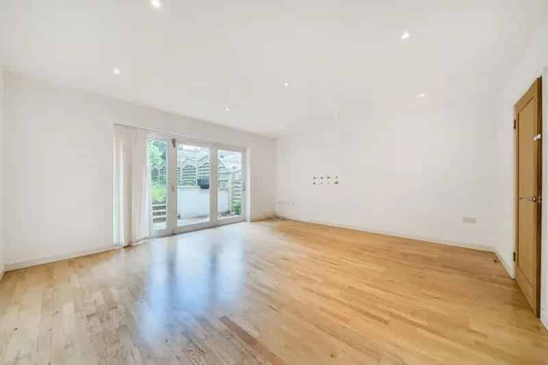 Three Bedroom Family Home Near Norwood Junction