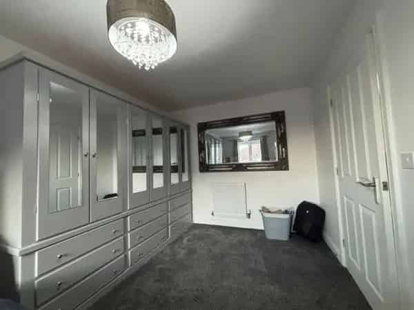 2 Bed Detached Bungalow Stansted Mountfitchet Secluded Estate Large Driveway