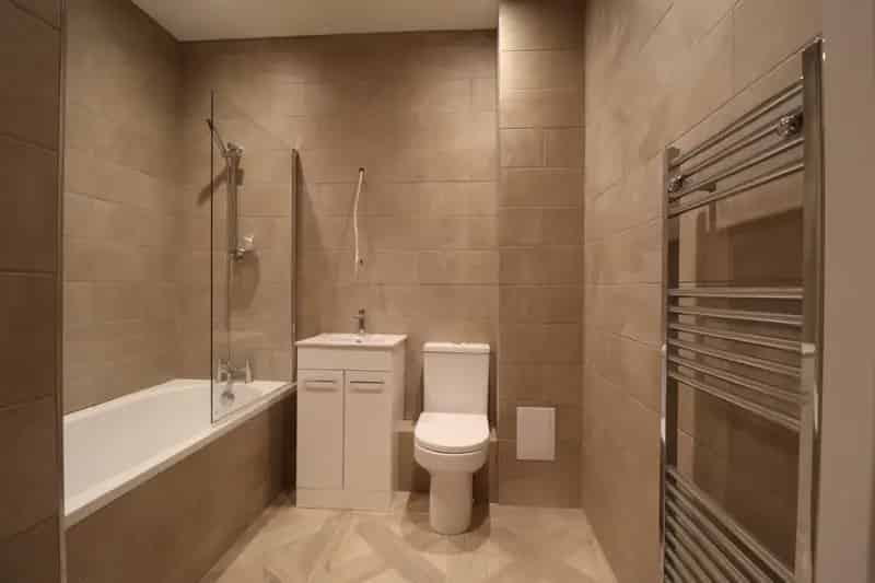 2 Bedroom Luxury Apartment Beckenham July 1st Available