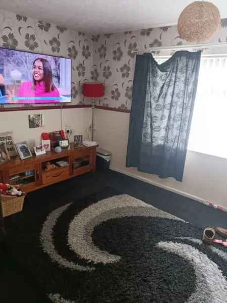 Flat For Rent in Chichester, England