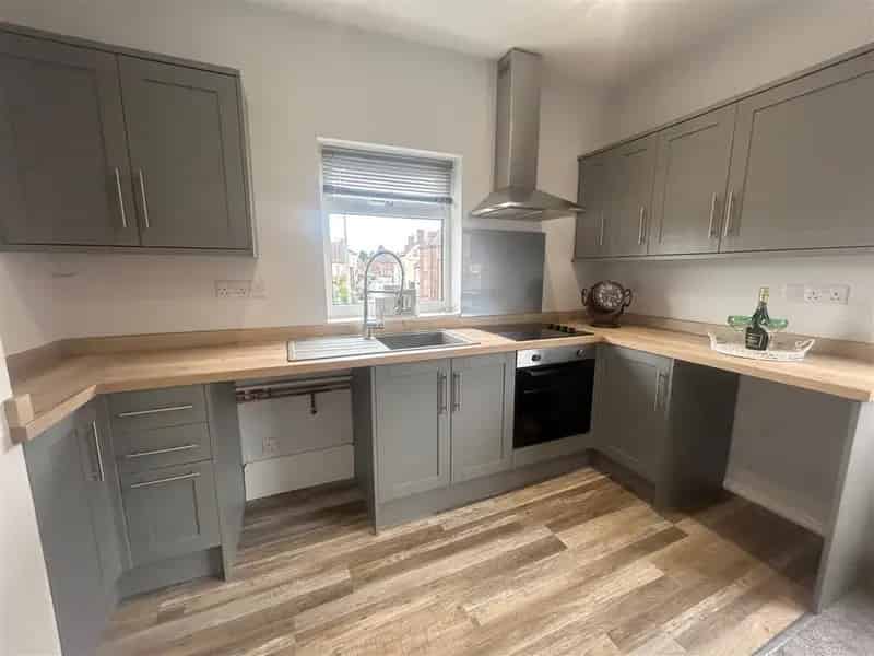 Flat For Rent , Doncaster, England