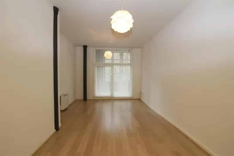 2 Bedroom Apartment with Ensuite and Balcony