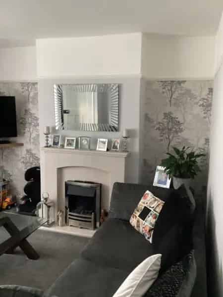 End Terrace House Near Nutfield Bletchingley Large Garden
