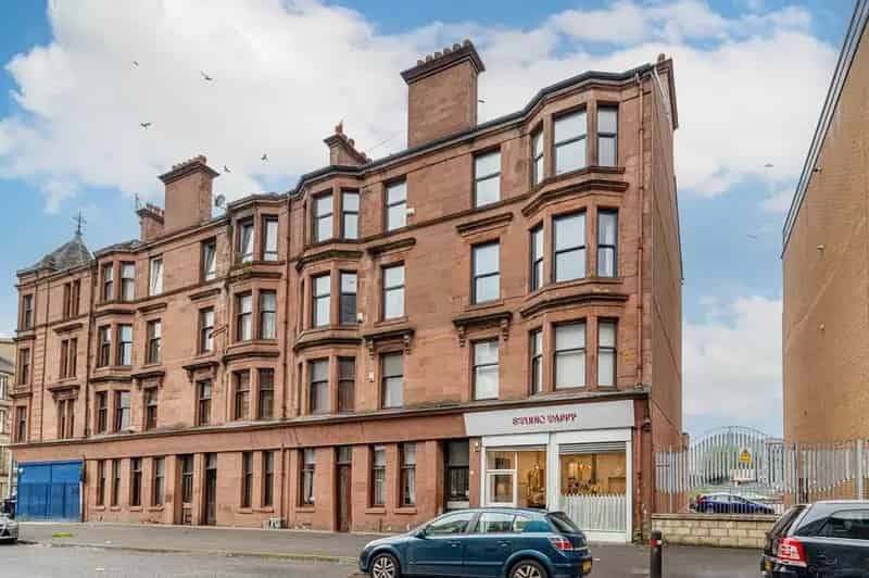 2 Bedroom Apartment for Sale in Shawlands Glasgow