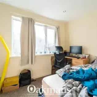5 Room Flat Birmingham - 50m² Student Property Near University