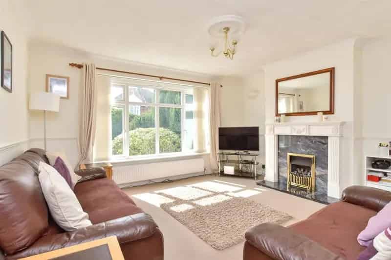 3 Bedroom Detached Bungalow for Sale Near South Downs