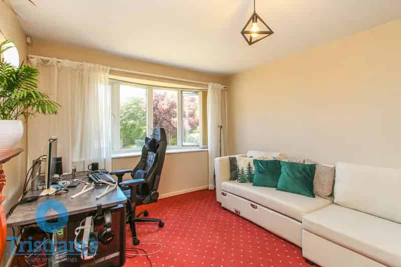2 Bedroom Detached Bungalow House to Rent
