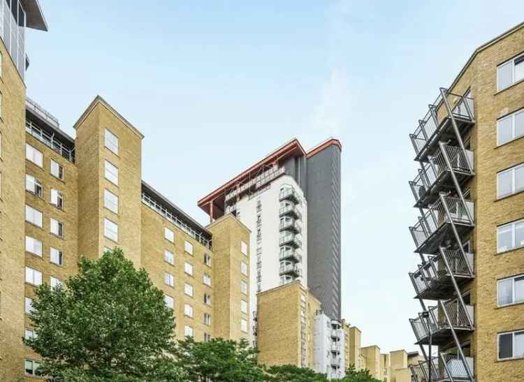 Bright 2-Bedroom Riverside Apartment near Canary Wharf