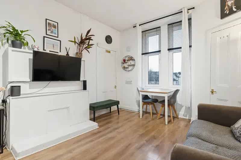 One Bedroom Apartment Morningside Edinburgh