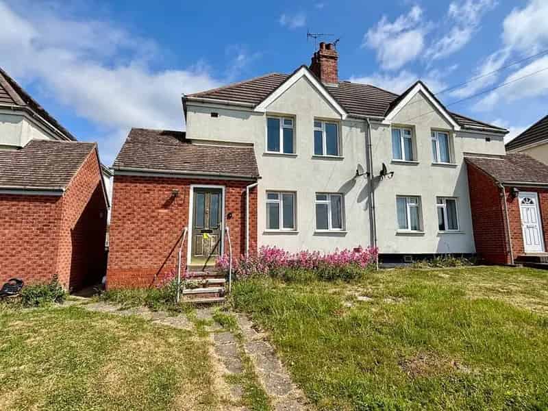 3 Bedroom Semi Detached House for Sale North Littleton Worcestershire