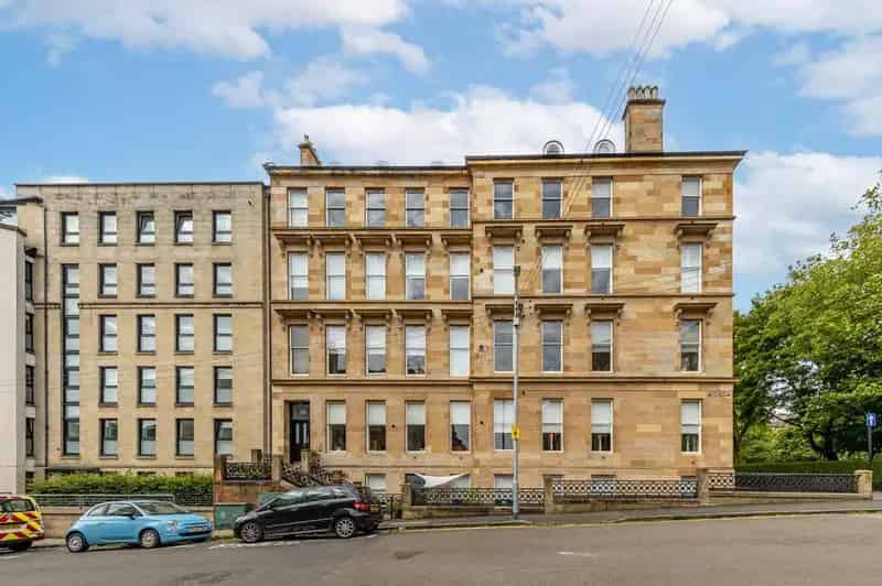 3 Bedroom Apartment for Sale Byres Road Glasgow