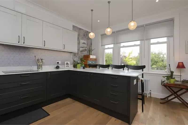 3 Bed Detached House with 1 Reception Room