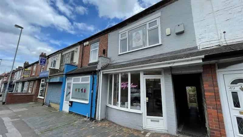 Mid Terrace Hair Salon Property For Sale