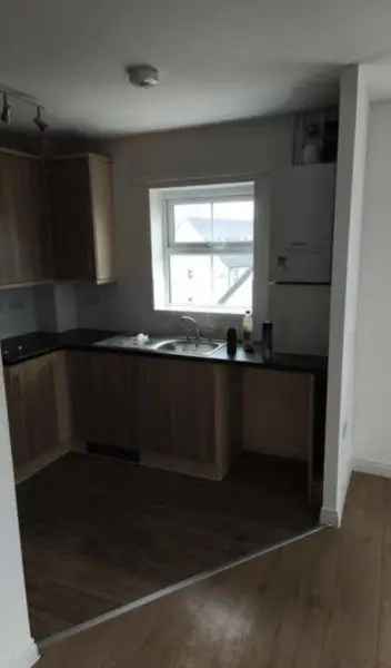 Flat For Rent in Bridgwater, England