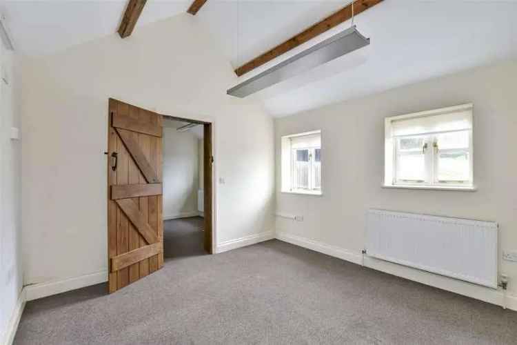 2 Bed Barn Conversion 8.8 Acres Near Whipsnade