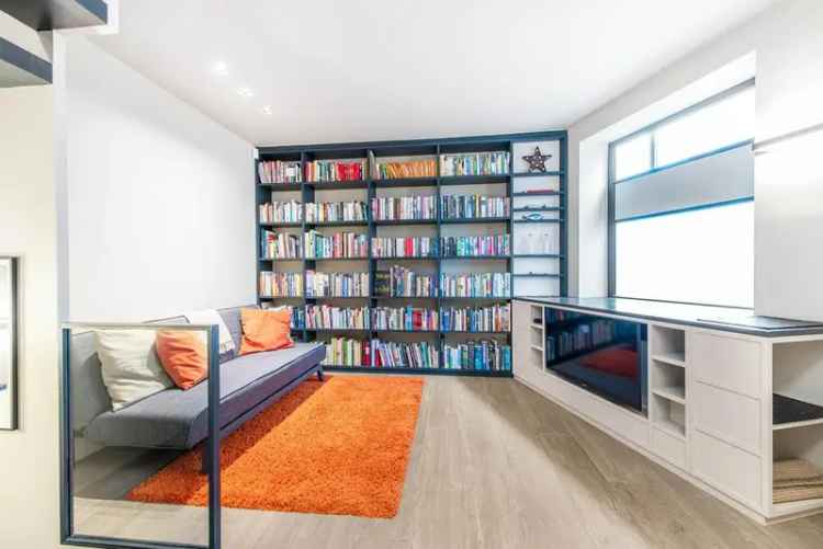 Modern 1 Bedroom Mews House Near Holland Park Station Short Let