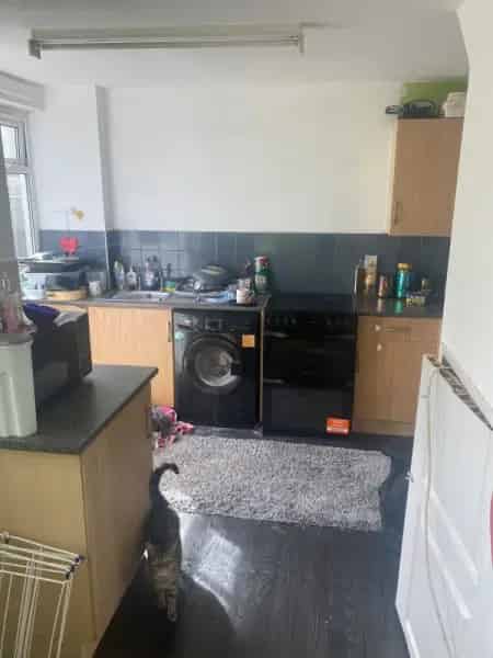 3 Bed House Solihull Near Land Rover - Family Home Sought