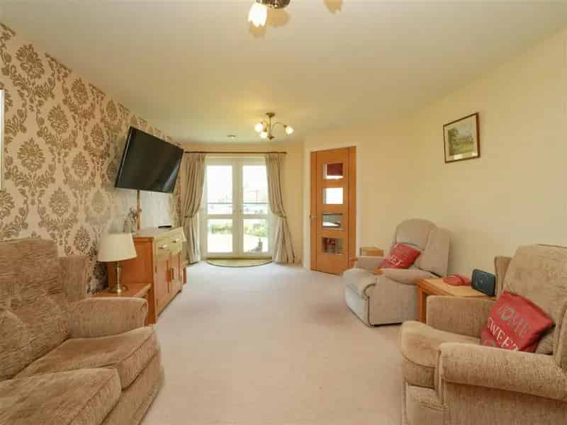 1 Bedroom Flat for Over 60s - Stillington Oaks