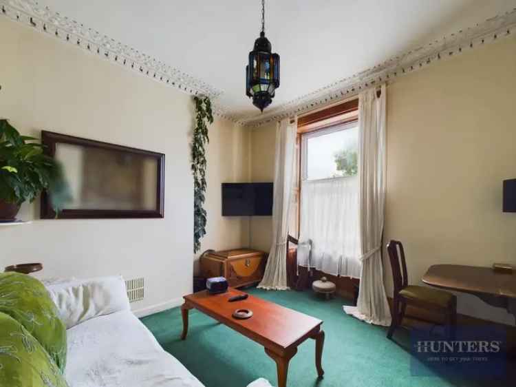 1 Bedroom Flat for Sale in Cheltenham