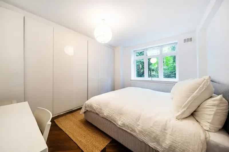 Two Double Bedroom Victorian Flat with Private Garden