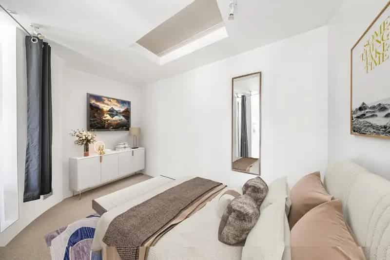 West Hampstead First Floor Flat for Sale Near West End Lane