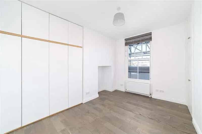 2 Bed Flat for Sale in West Hampstead
