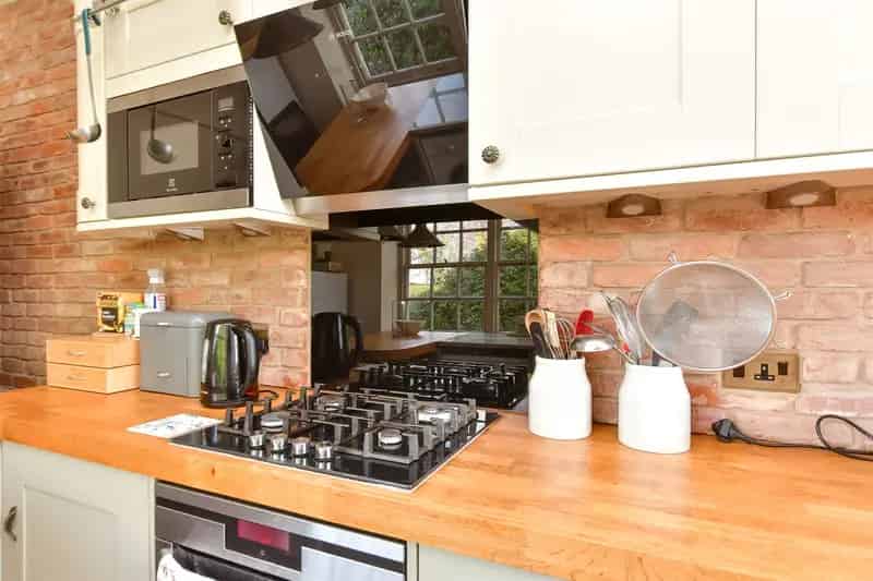 1 Bedroom Flat for Sale in Grade II Listed Mansion