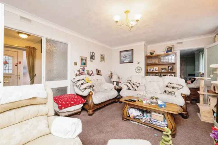 Spacious 4-Bedroom Detached Home with Garage and Garden