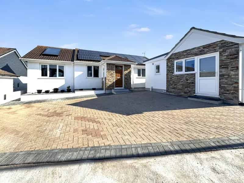 4 Bedroom Detached Bungalow for Sale