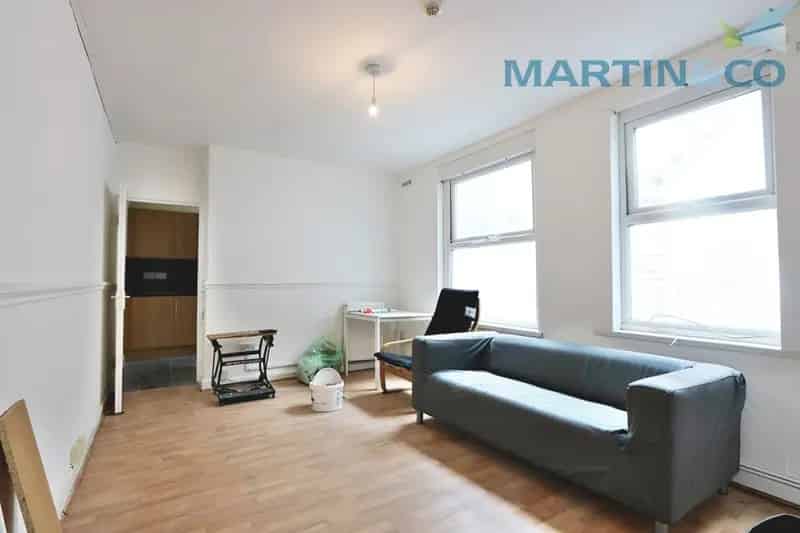 2 Bedroom Flat To Rent Available 20062025