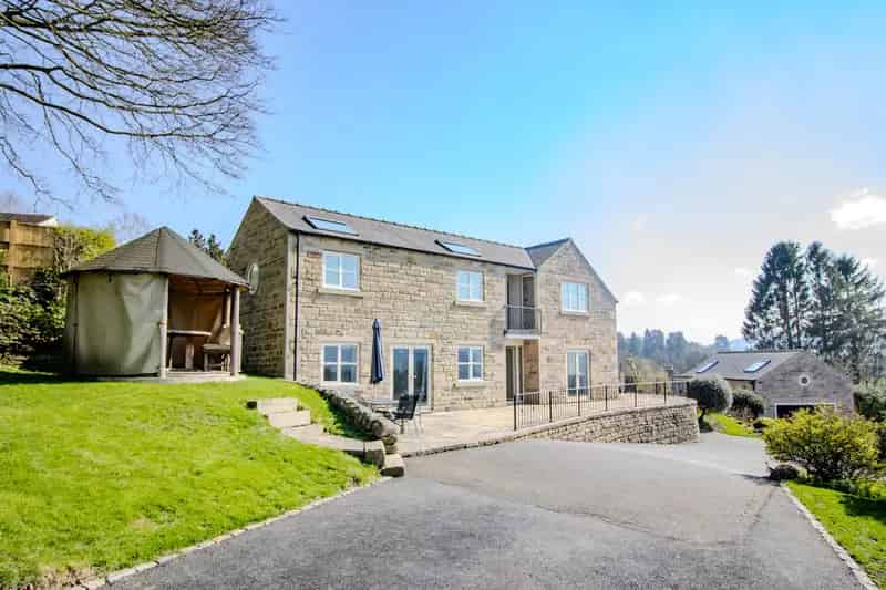 Country House for Sale 4 Bedrooms Derbyshire Dales