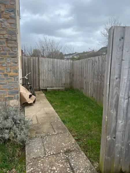 End of Terrace House with Large Garden and Cabin Potential