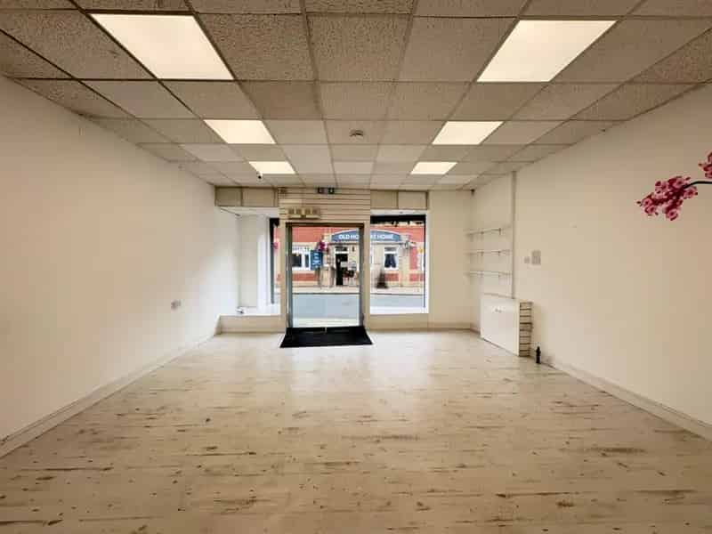 Commercial Property For Sale 1454 SQ FT Cleckheaton
