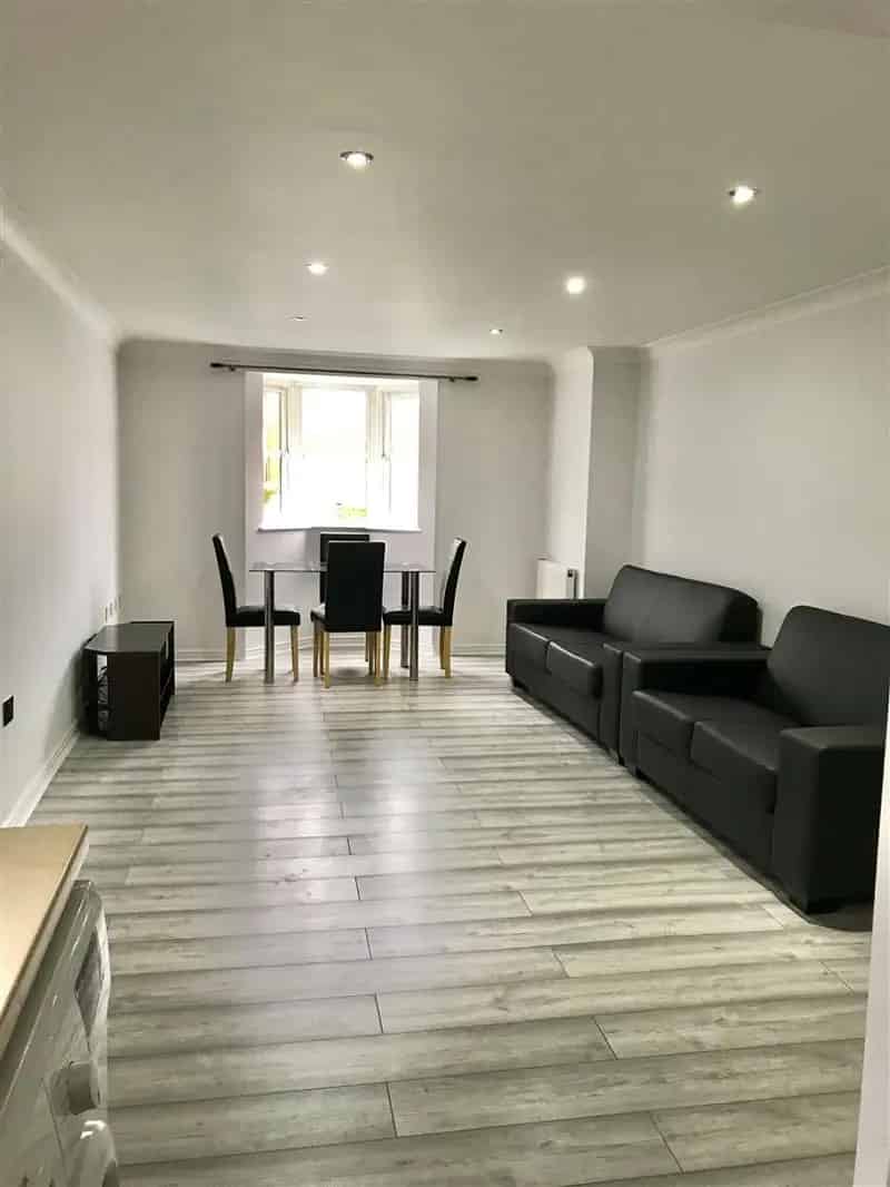 2 Bedroom Flat to Rent Near Acton Town Station