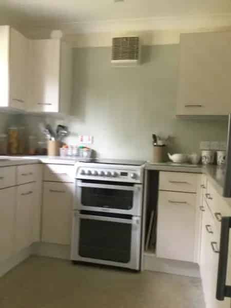 2 Bedroom Bungalow Near Bournemouth Family Home