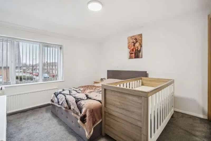 3 Bed Terrace House Near Burnham Train Station